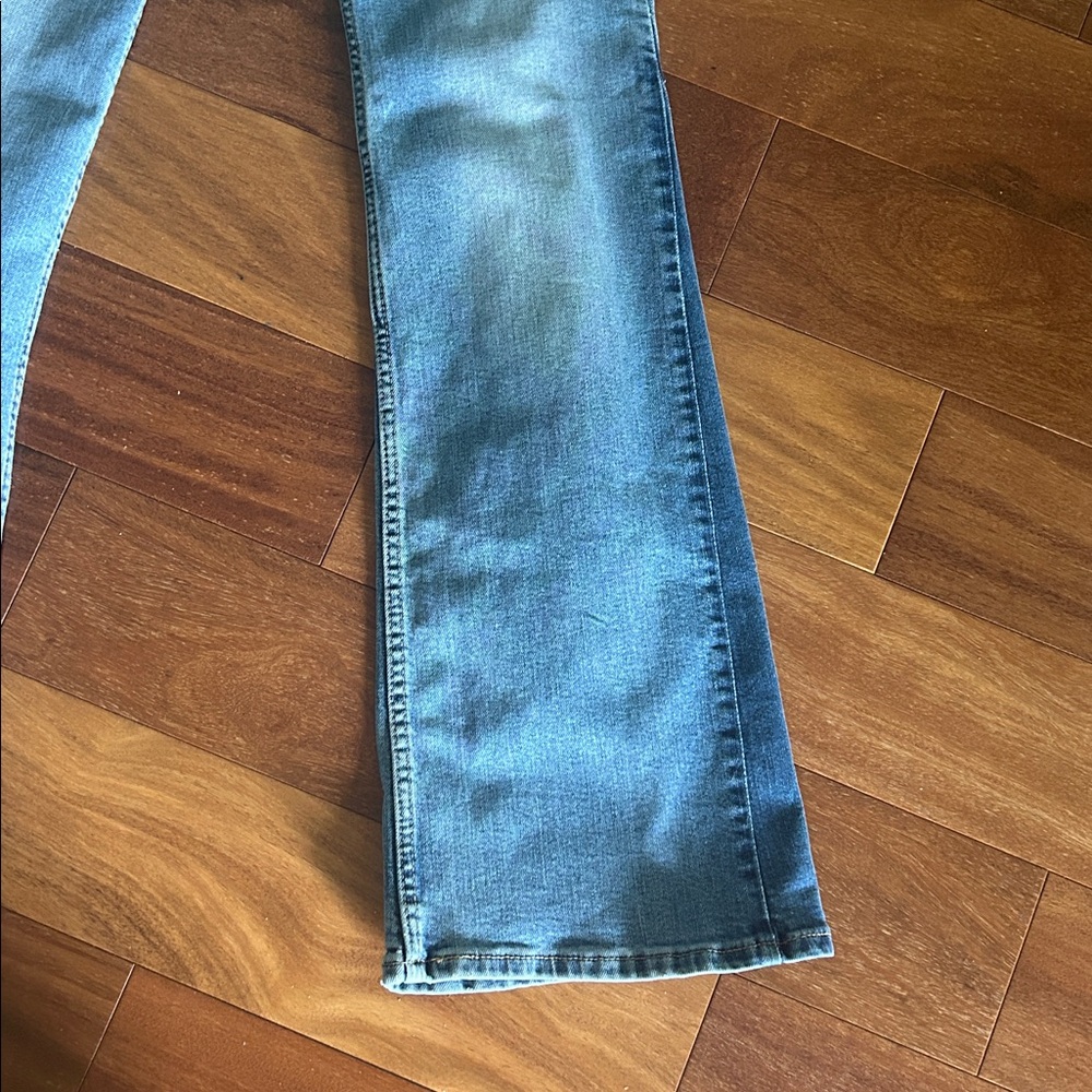 Levi's 70s Style Flare Bell Bottom Jeans -Size 25 - NWT - Picture 6 of 14